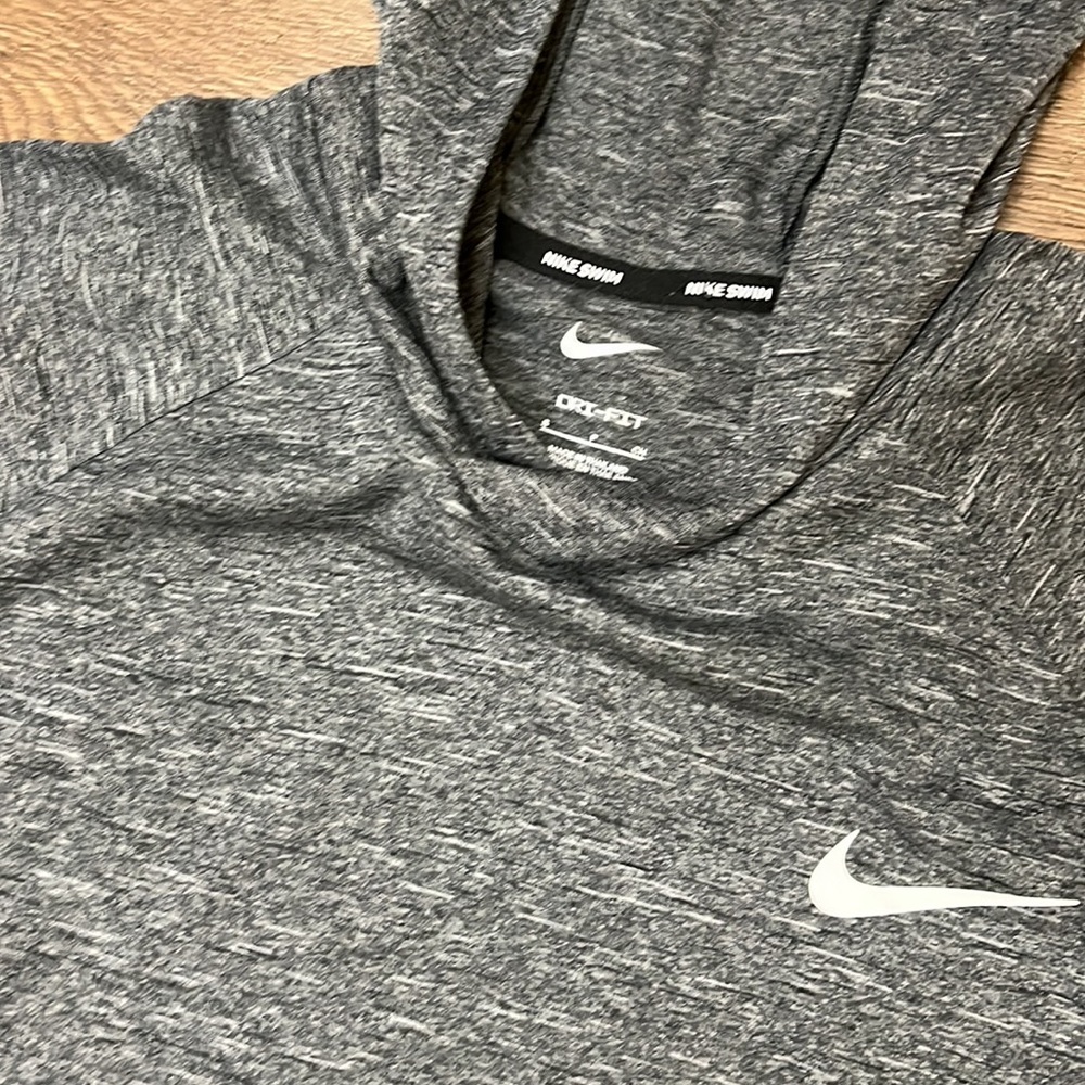 Nike Swim Dri Fit Long Sleeve Hooded Shirt Unisex Gray/Blck Iron Sz S - Picture 2 of 3